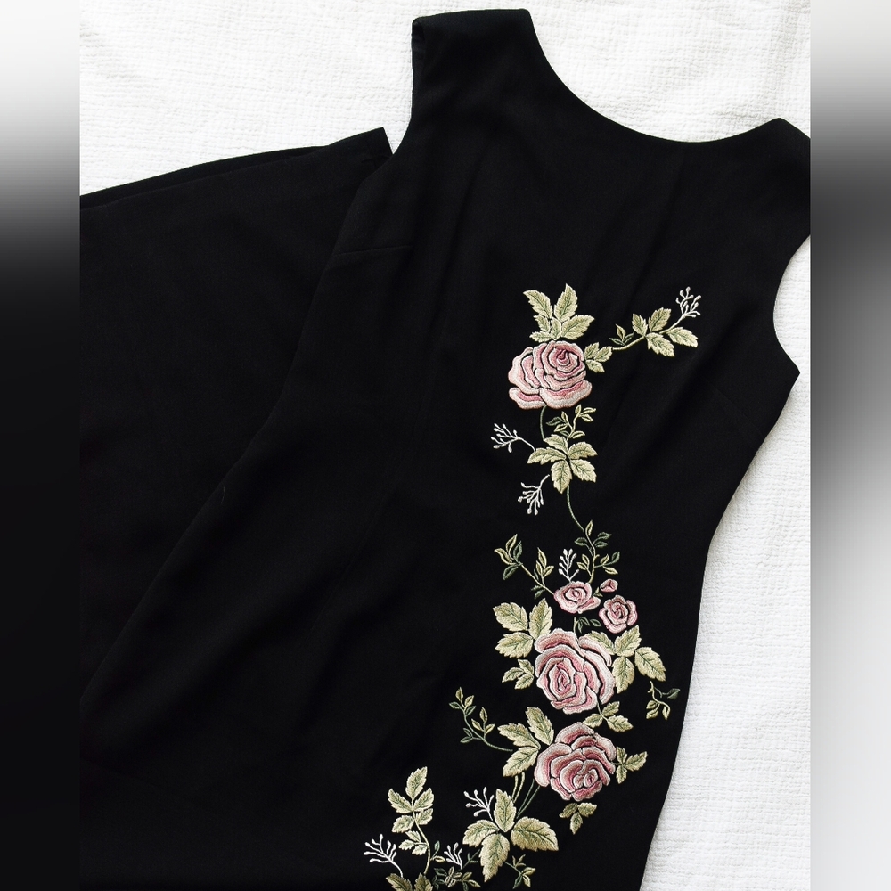 Vintage Black Long Sleeve Dress with Pink Rose Embroidery